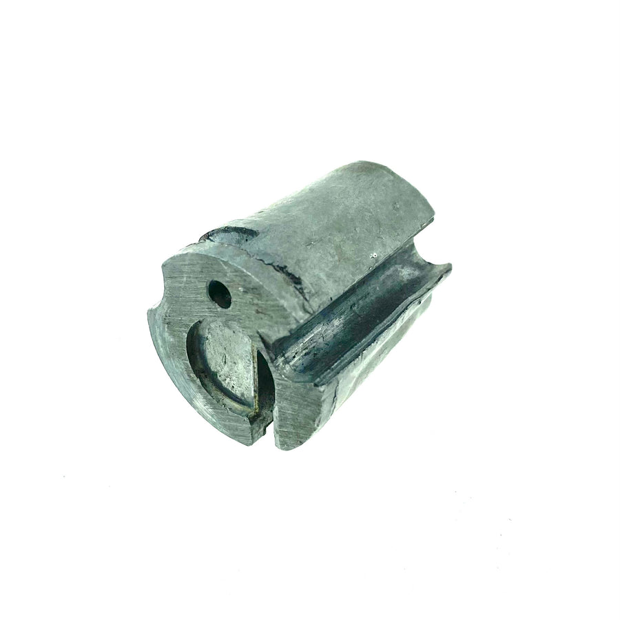 38A009 Steel valve body
